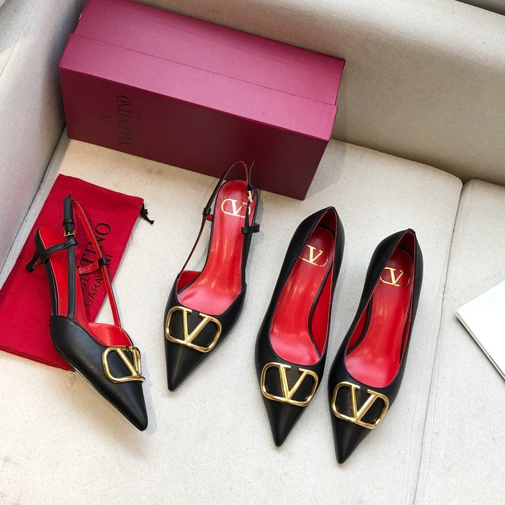 VLOGO SIGNATURE BLACK CALFSKIN HIGH SLINGBACK PUMP 4 CM WITH GOLD LOGO
