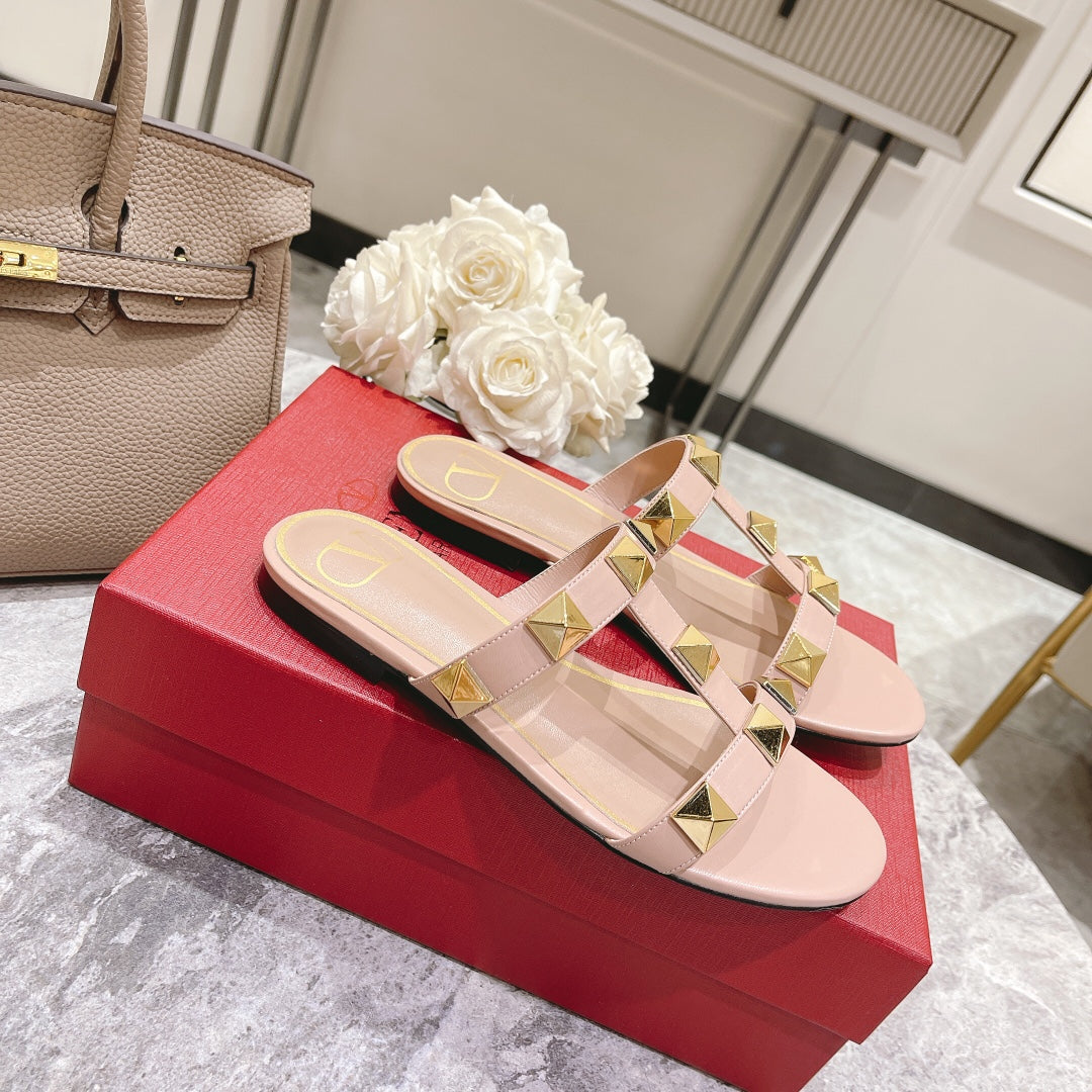 ROMAN STUD PALE PINK CALFSKIN FLAT SLIDE SANDAL 25 MM